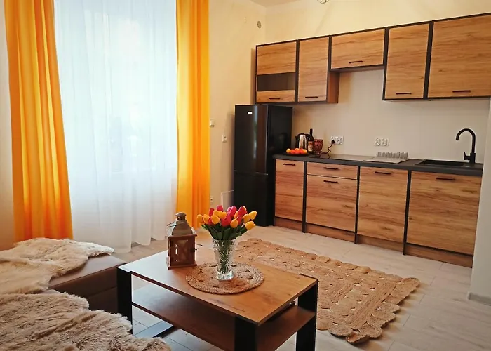 דירה Apartament Celebrity לשנה